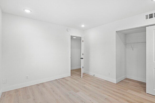 Solo Bedroom - Cadence of Newport