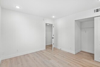 Solo Bedroom - Cadence of Newport
