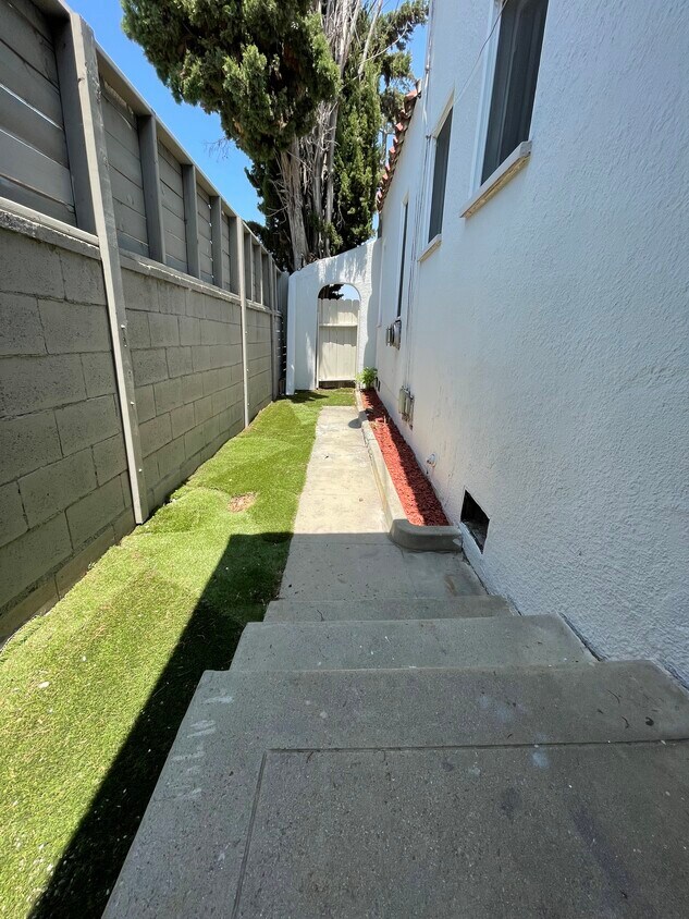 Foto del edificio - 3402 Greensward Rd