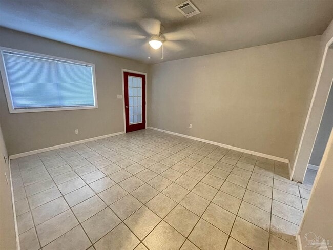 Building Photo - 1811 El Paso Trail