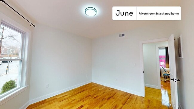 Building Photo - Room in Shared 4 bed/2 bath home