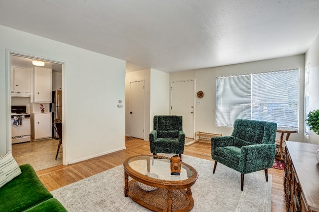 Foto del edificio - 481 Wickson Ave