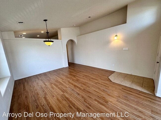 Building Photo - 4 br, 2 bath House - 871 Blue Sage Ave SW