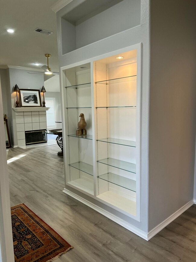 Building Photo - 6904 Freeport Ave