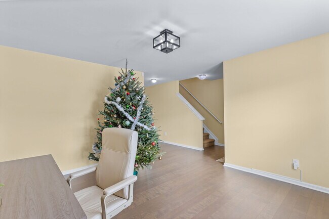 Foto del edificio - 430 Rockcrest Way