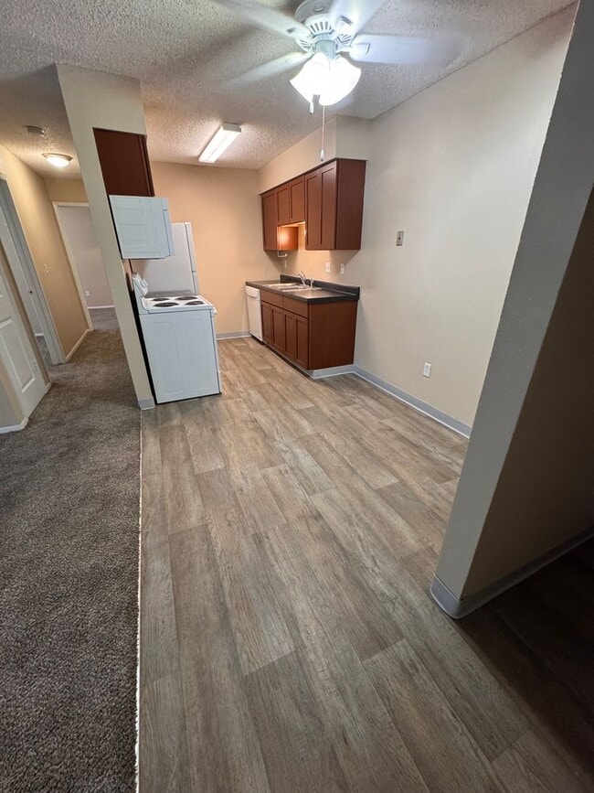 Interior Photo - Country Court Apartments - Waukee