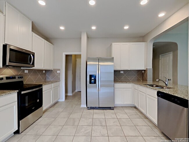 Building Photo - 1314 Hummingbird-