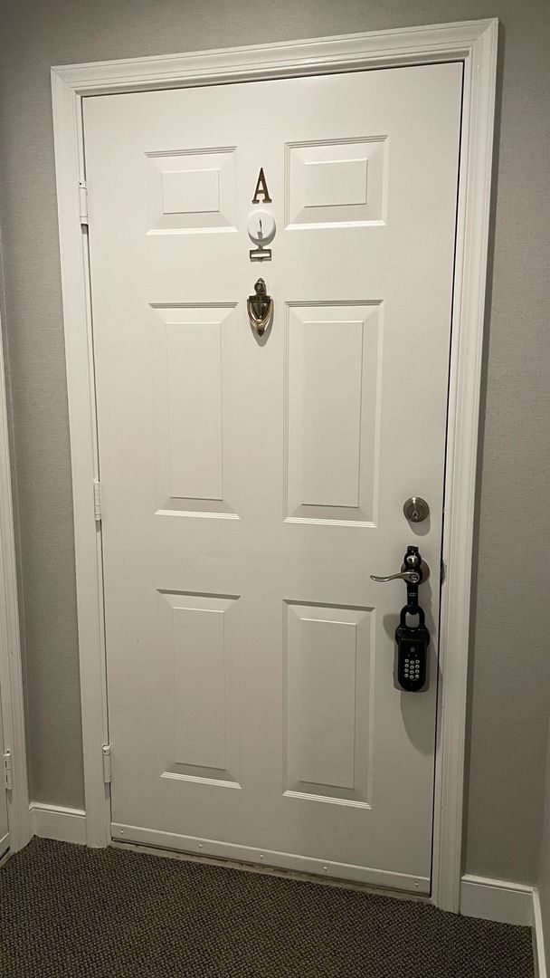 Foto del edificio - One Bedroom Condo in 55+ Community