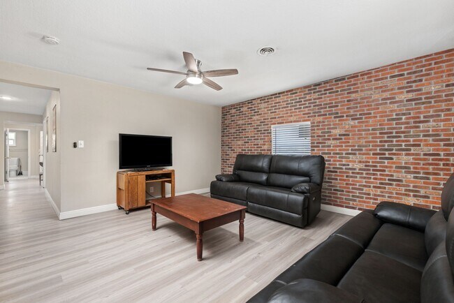Foto del edificio - 905 16th St