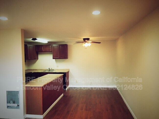 Foto del edificio - 340 Auburn Way