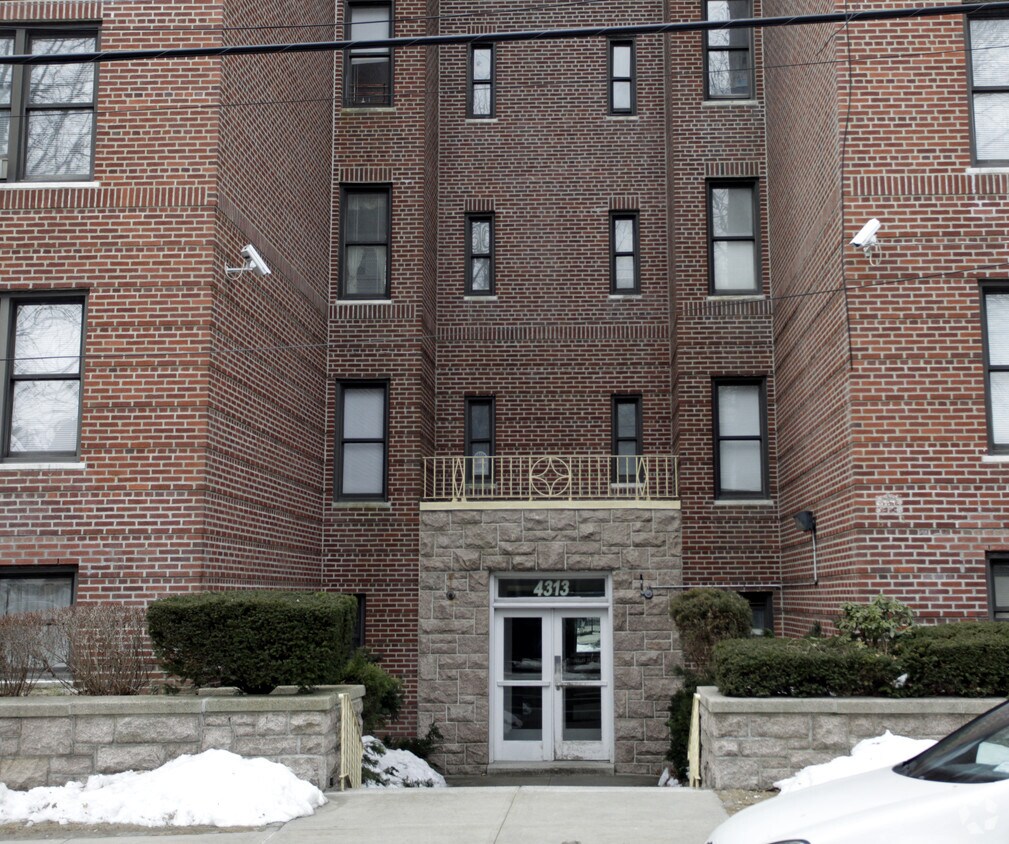 Foto del edificio - 4313 Kepler Ave