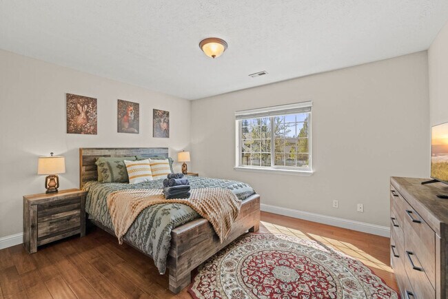 Foto del edificio - 1001 W Willow Lake Loop