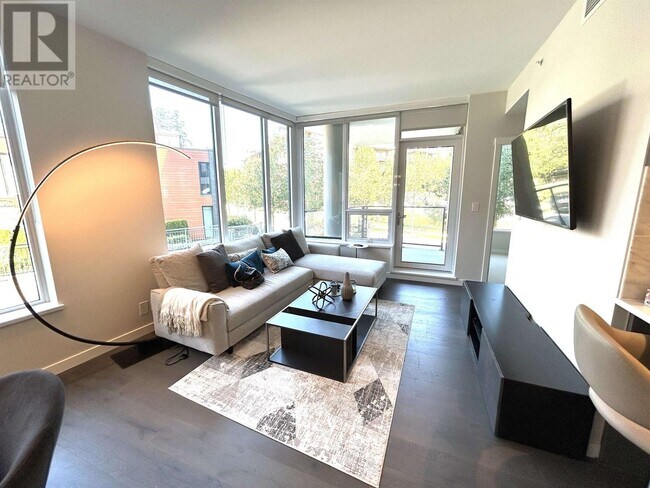 Photo du bâtiment - 3533-3533 Ross Drive