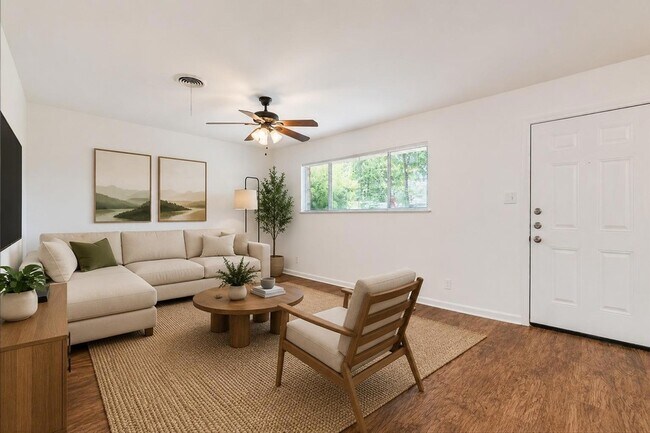 Foto del edificio - 1417 Braes Ridge Dr