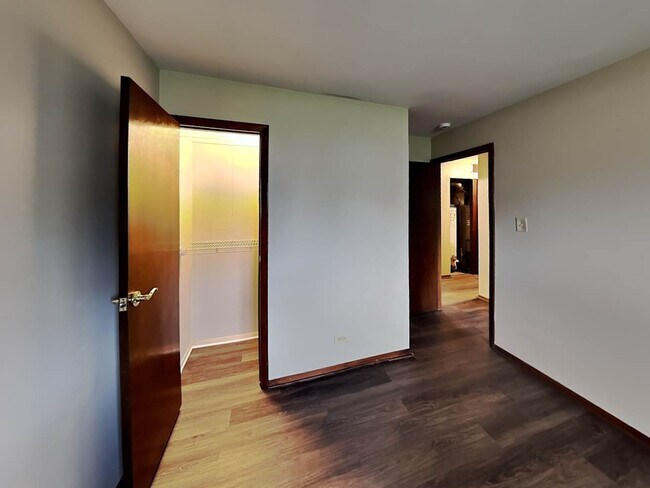 Foto del edificio - 16400 Sherwood Dr