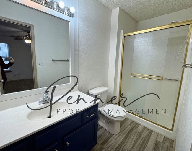 Building Photo - 503 NE 1st St