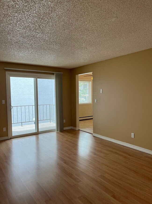 Foto del edificio - 3418 Liberty Rd S