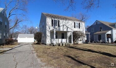 Building Photo - 312 E 26th Ave