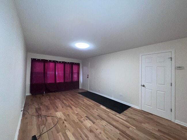 Foto del edificio - 8919 S Muskegon Ave