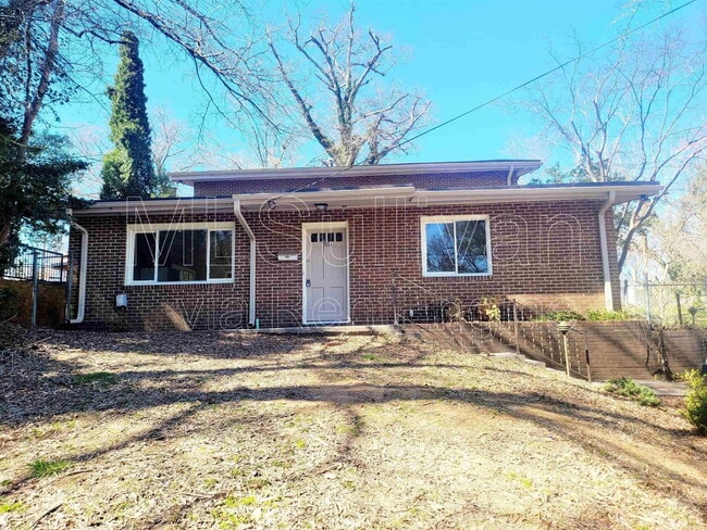 Building Photo - 911 Fiske St