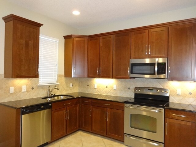 Foto del edificio - 13942 Darchance Rd