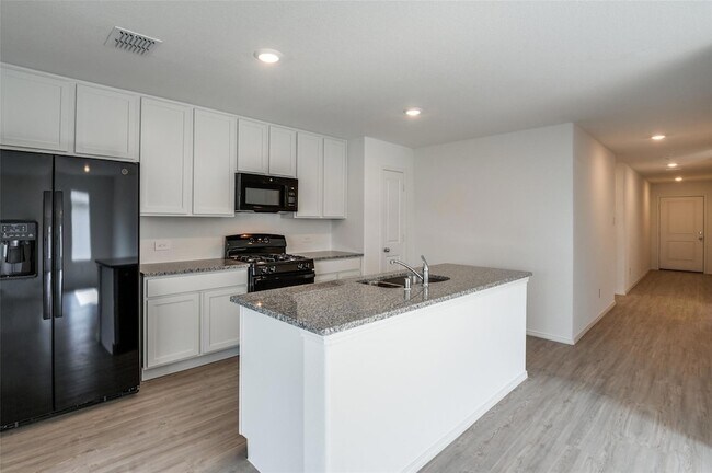 Foto del edificio - 7851 Rutherford Ln