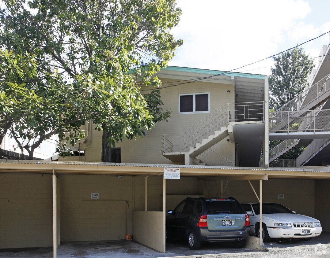 Building Photo - 510 Captain Cook St