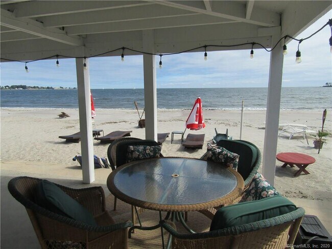 Building Photo - 779 E Broadway