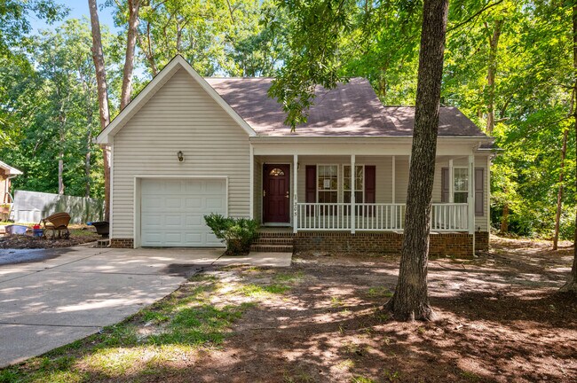 Building Photo - 305 Dearing Dr