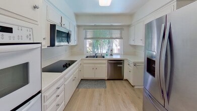 Building Photo - 3663 San Remo Dr