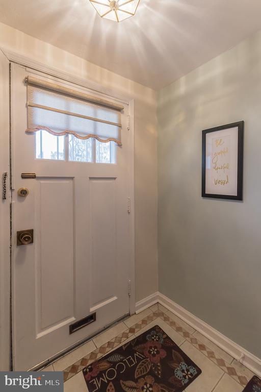 Foto principal - 8250 Mansfield Ave
