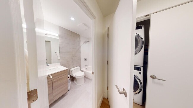 Building Photo - 15 Scottfield Rd