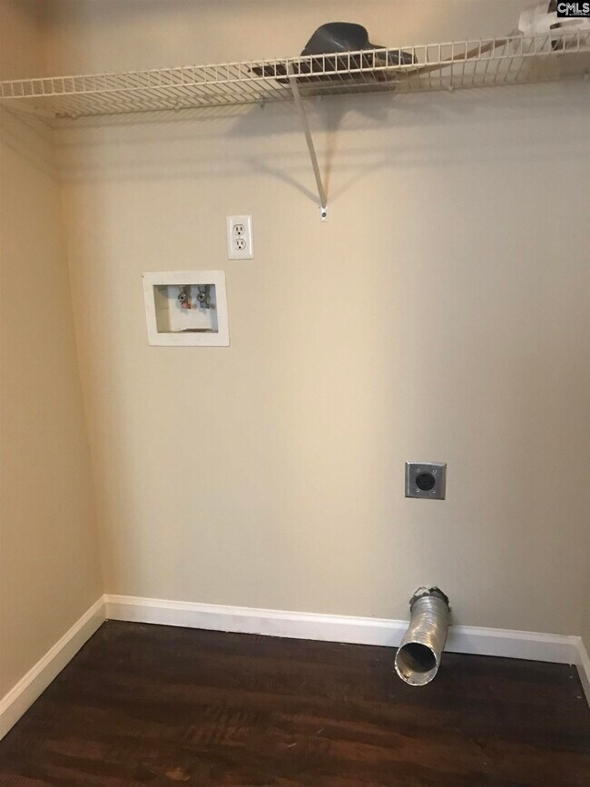 Foto del edificio - 519 Summit Terrace Ct