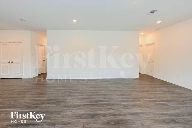 Building Photo - 5228 Pine Pass Dr