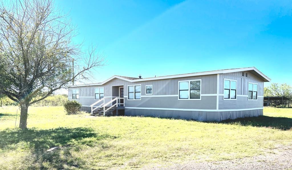 Foto principal - 18425 Blake Manor Rd