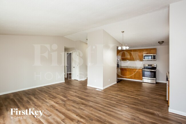 Foto del edificio - 5893 Beau Jardin Dr