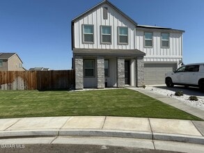 Building Photo - 7400 Carambola Pl