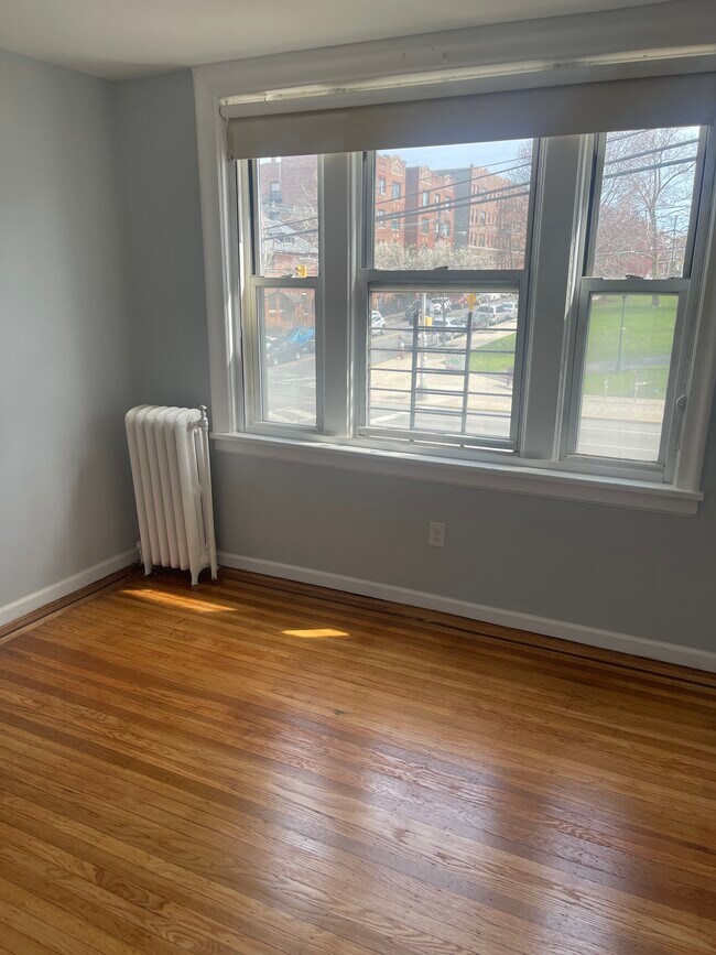 Foto del edificio - 184 Seaview Ave