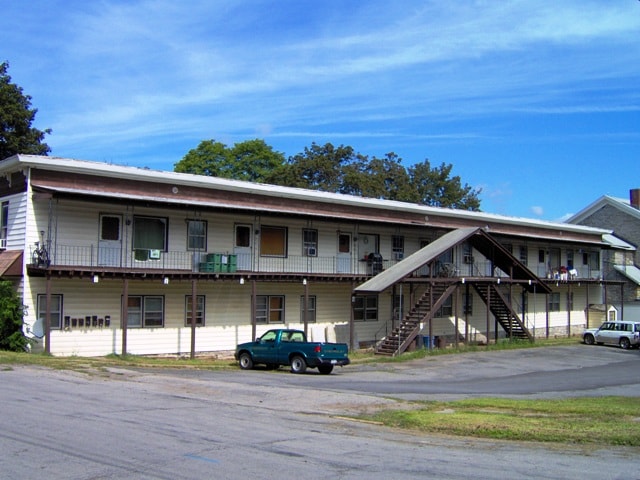 Building Photo - 21 Barclay St