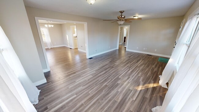Building Photo - 818 Otter Creek Rd