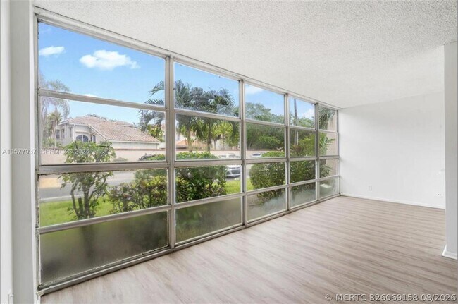 Foto del edificio - 2001 Atlantic Shores Blvd