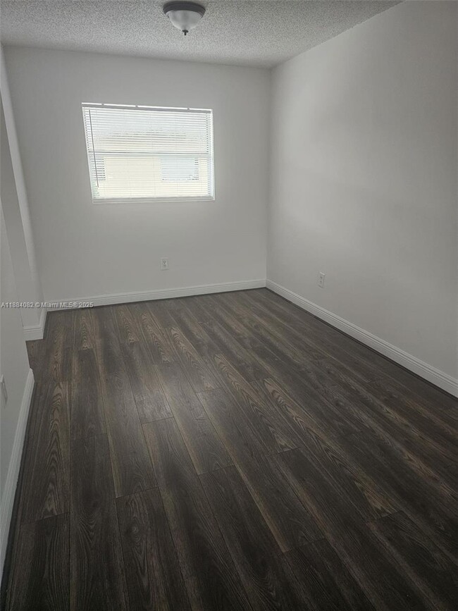 Foto del edificio - 5461 W 24th Ave