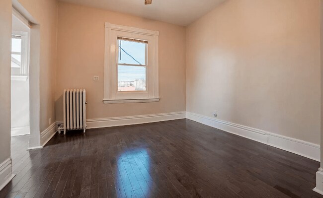 Foto del edificio - 241 Western Avenue S