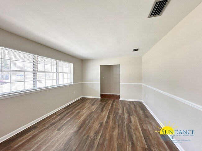 Foto del edificio - Gorgeous 3 Bedroom Home in Mary Esther!