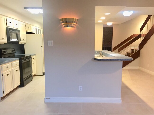 Foto del edificio - 8353 Wednesbury Ln