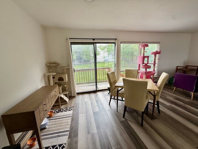 Foto del edificio - 2311/2313 W Foothills Drive