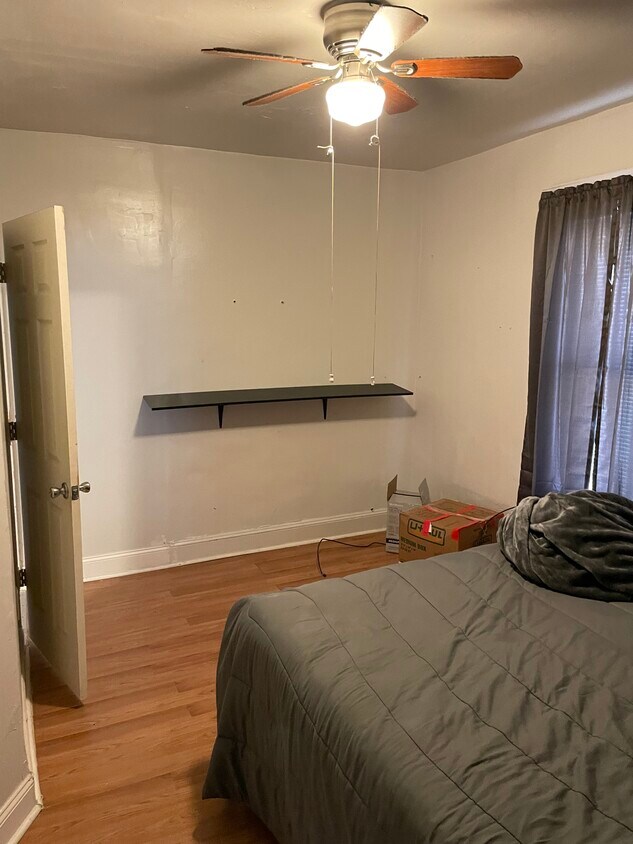 36 Ash St Unit Lower Level, Waterbury, CT 06704 Apartments in