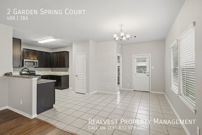Foto del edificio - 2 Garden Spring Ct