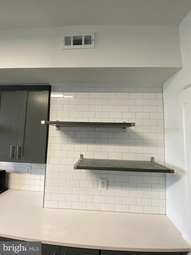 Foto principal - 2754 Kinsey Ave