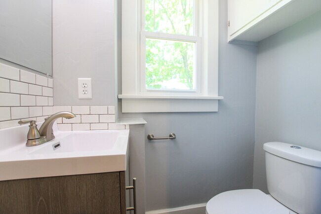 Foto del edificio - 2809 Water St